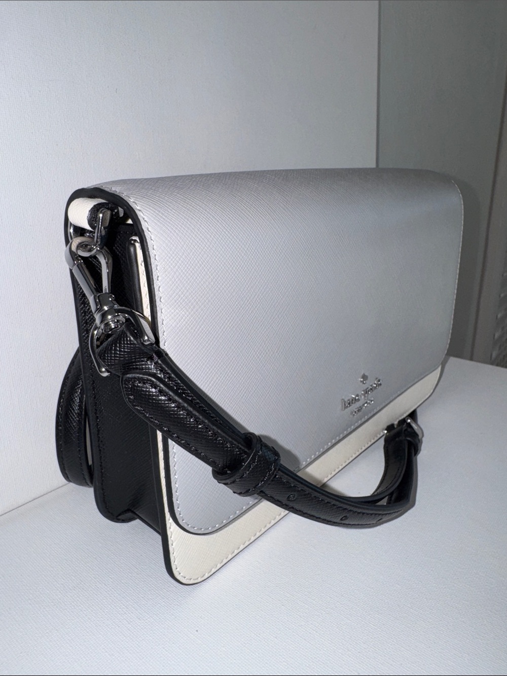 Kate Spade New York Madison Willow Crossbody Bag - Picture 3 of 11